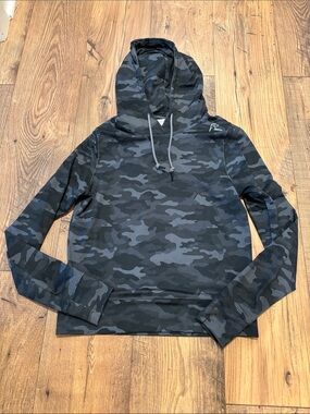 Women’s Rhoback Cropped  Camouflage Hooded Pullover